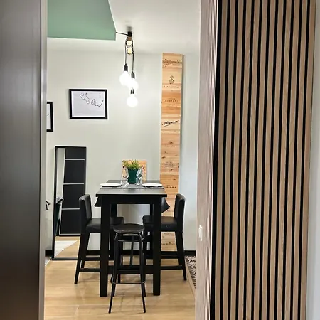 Hide * Peschiera del Garda